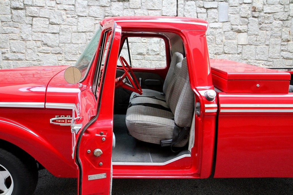 1966 FORD F100 - Image 45