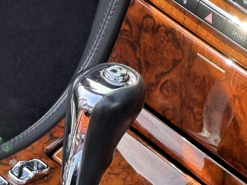 2008 Bentley Azure - Image 72