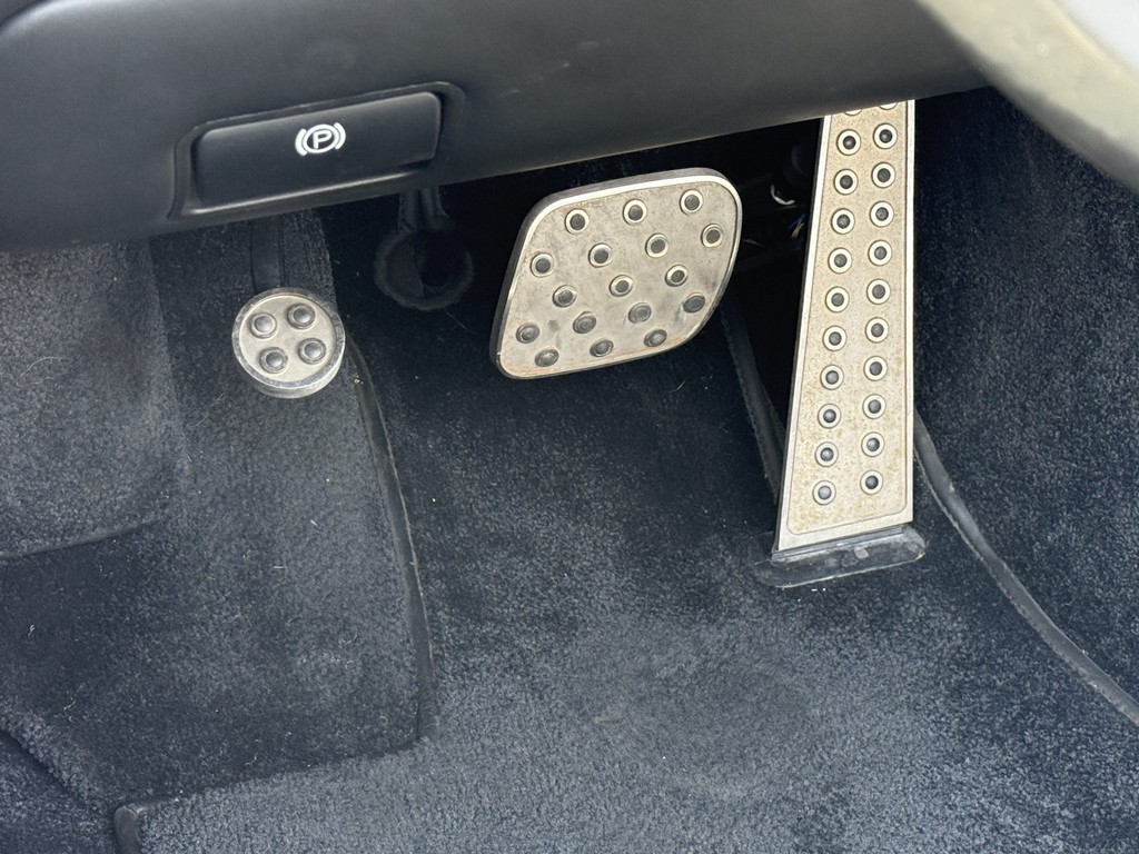 2008 Bentley Azure - Image 87