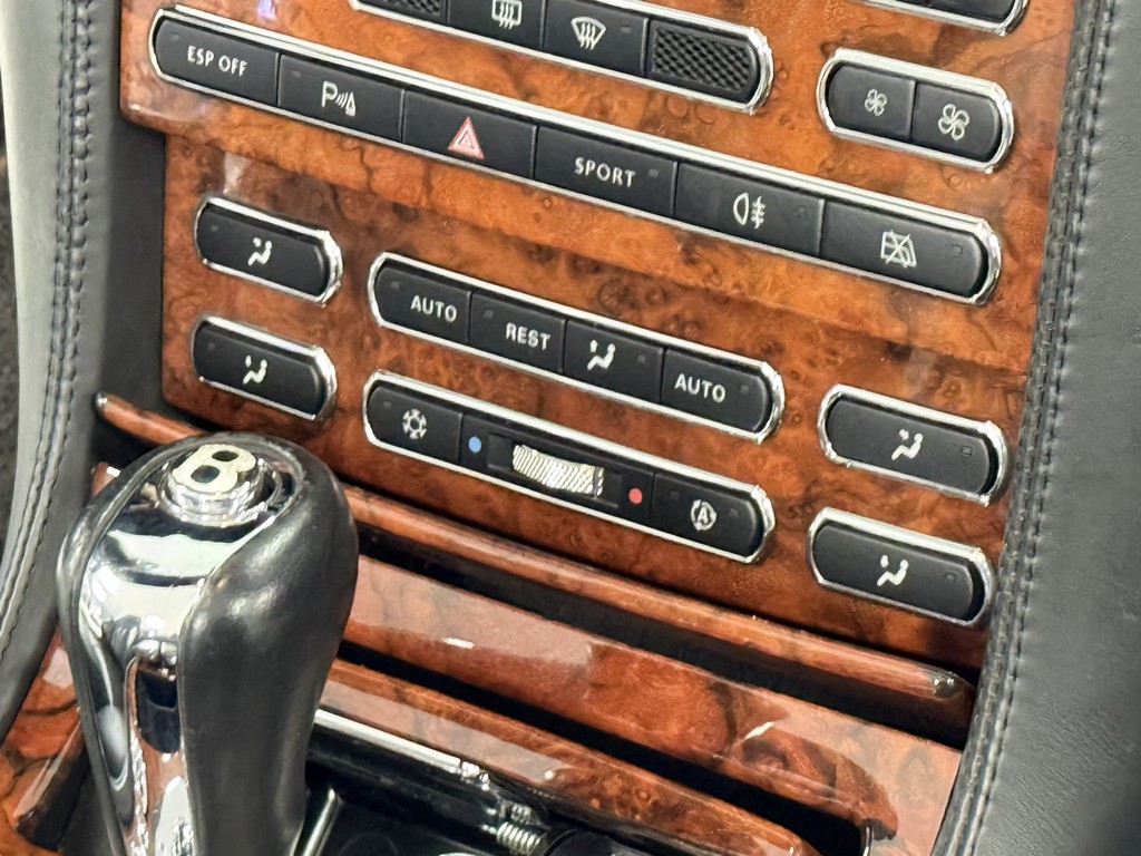 2008 Bentley Azure - Image 141