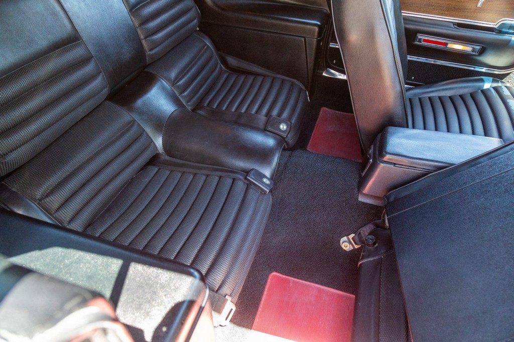 1969 Ford Mustang Mach 1 – 428 Cobra Jet Ram-Air - Image 13