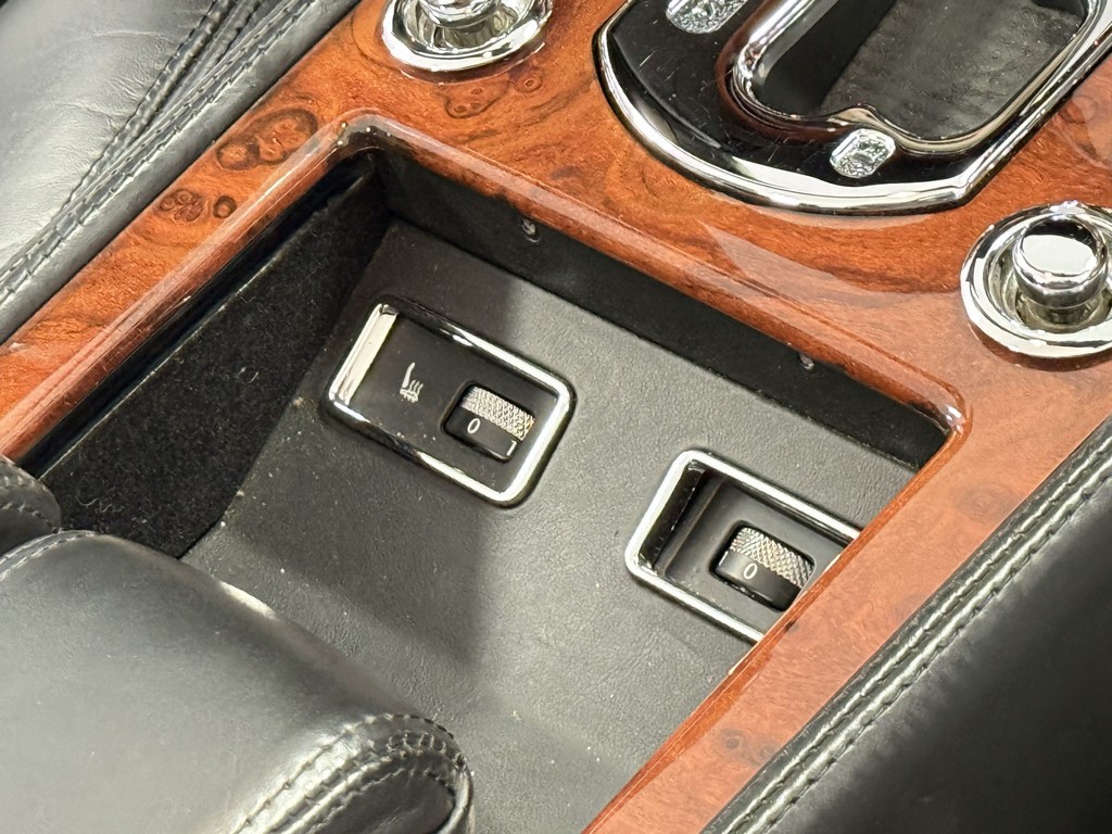 2008 Bentley Azure - Image 143