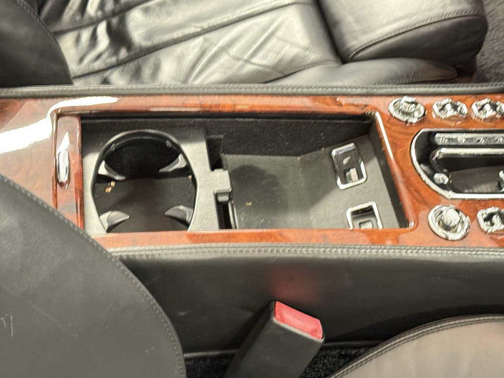 2008 Bentley Azure - Image 148