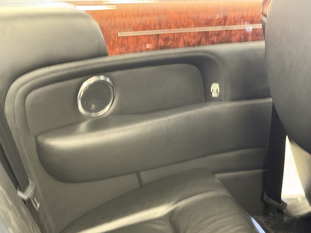 2008 Bentley Azure - Image 152