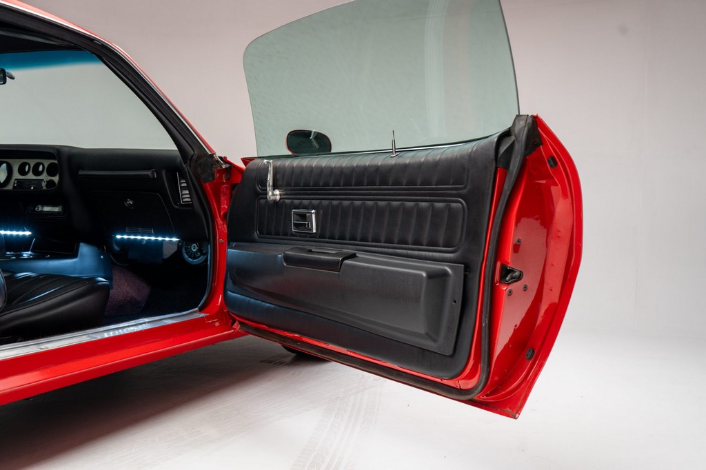 1972 Pontiac Firebird – 455ci V8, 5-Speed Manual, One-Owner - Image 140