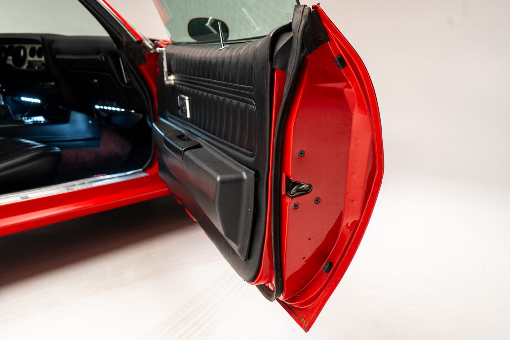 1972 Pontiac Firebird – 455ci V8, 5-Speed Manual, One-Owner - Image 141