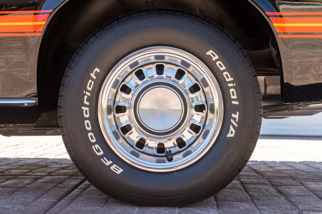 1969 Ford Mustang Mach 1 – 428 Cobra Jet Ram-Air - Image 25