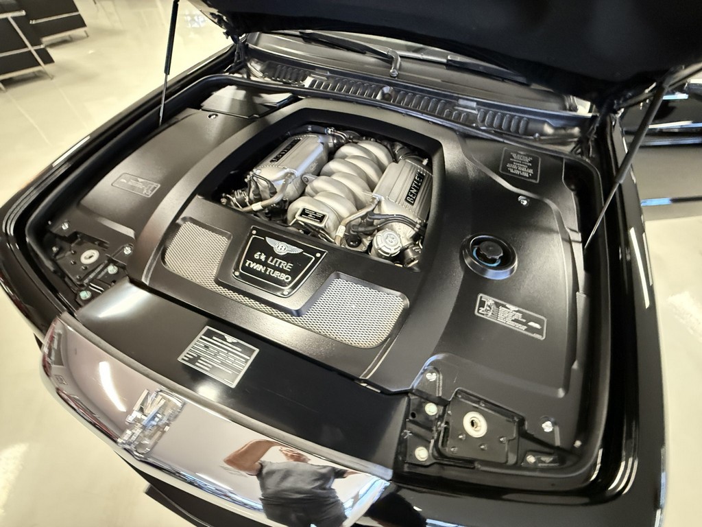 2008 Bentley Azure - Image 160