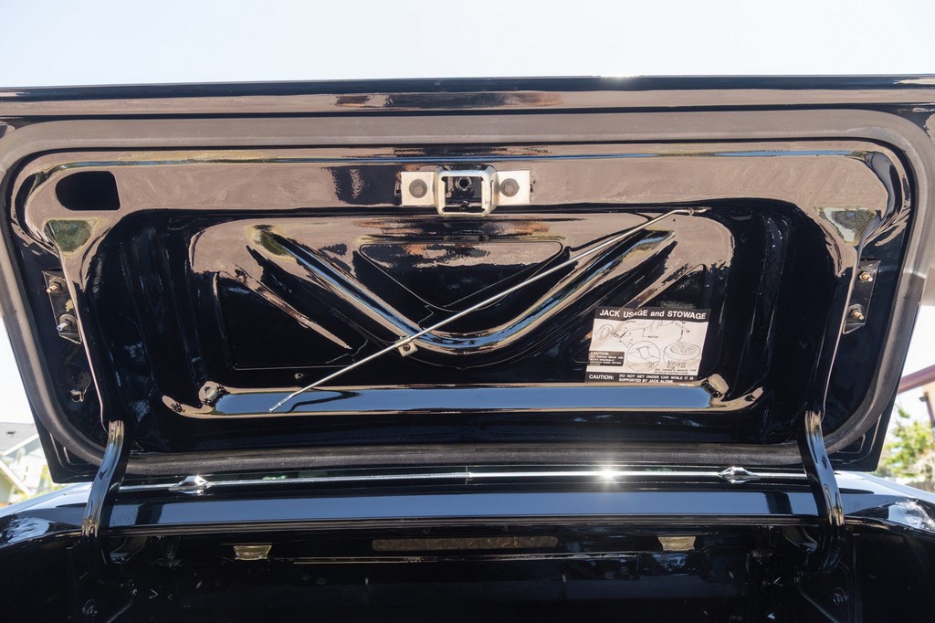 1969 Ford Mustang Mach 1 – 428 Cobra Jet Ram-Air - Image 30