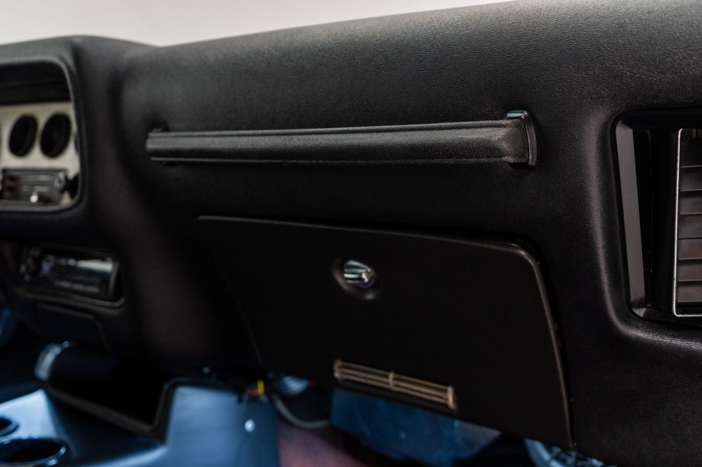 1972 Pontiac Firebird – 455ci V8, 5-Speed Manual, One-Owner - Image 149