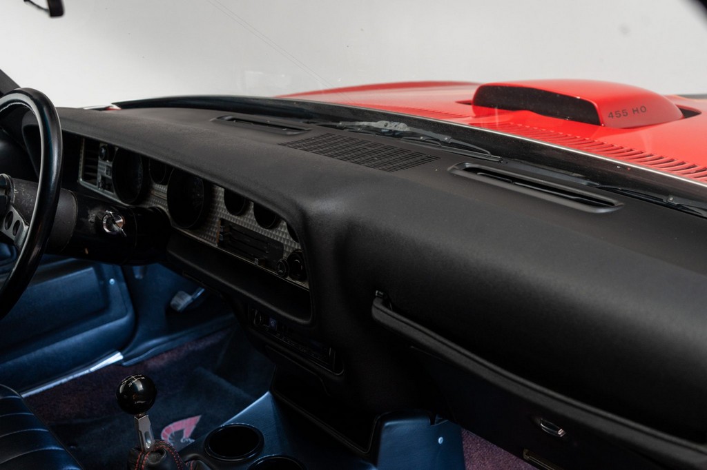 1972 Pontiac Firebird – 455ci V8, 5-Speed Manual, One-Owner - Image 150