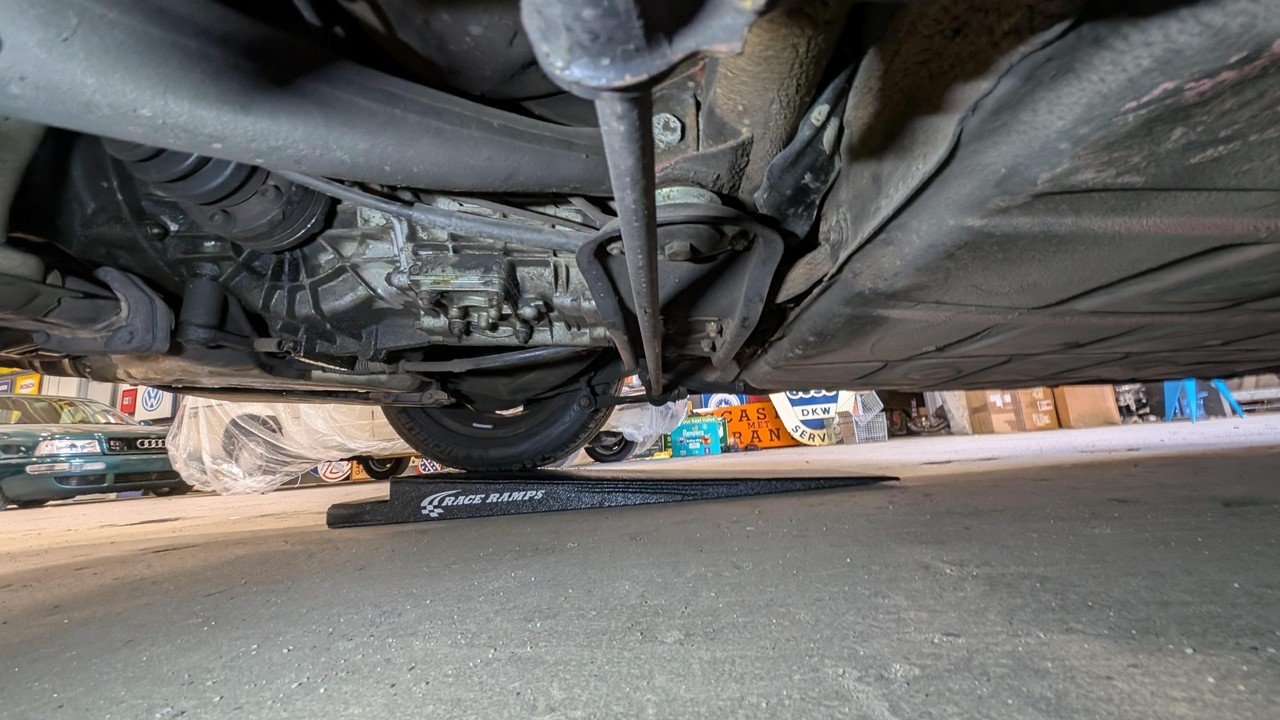 1985 Porsche 911 Carrera Cabriolet – 3.2L Flat-Six, 915 5-Speed Manual, 50k Miles - Image 14