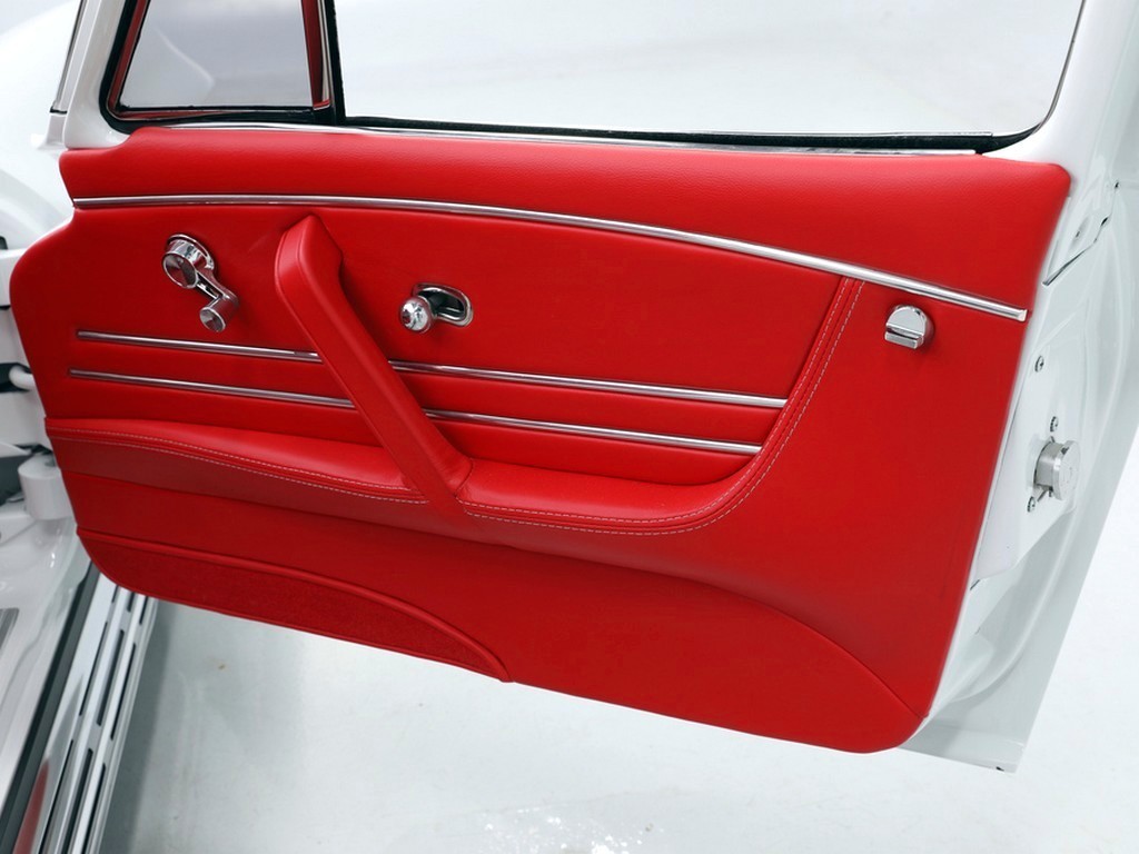 1963 Corvette Custom Split‑Window Coupe Resto‑Mod - Image 16