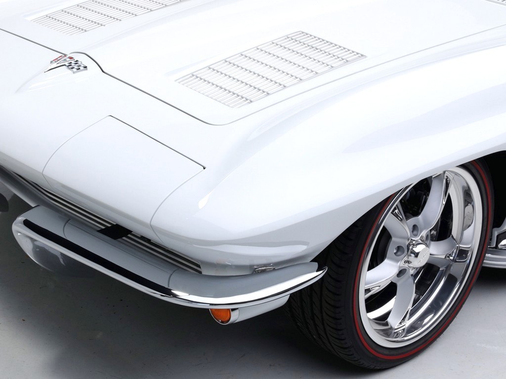 1963 Corvette Custom Split‑Window Coupe Resto‑Mod - Image 25