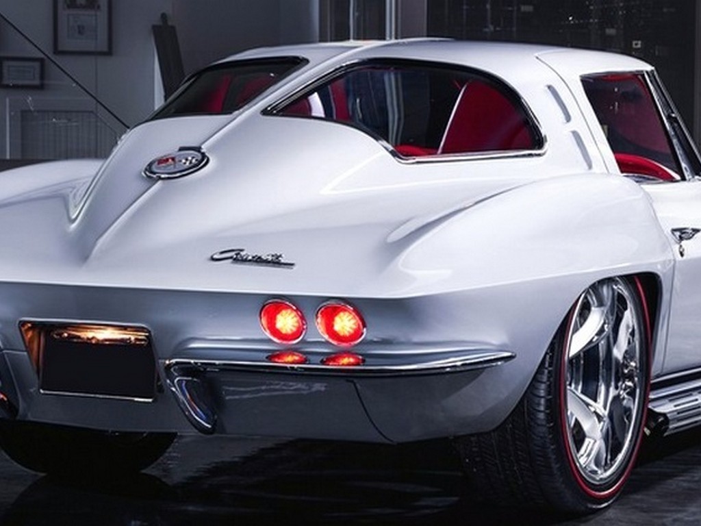 1963 Corvette Custom Split‑Window Coupe Resto‑Mod - Image 44