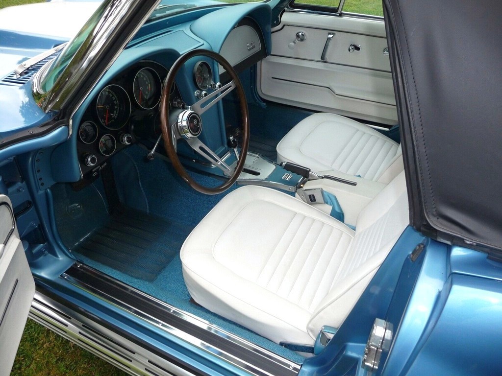 1967 Chevrolet Corvette Convertible 427/390hp – Numbers Matching, NCRS Restoration, 17k Miles - Image 4