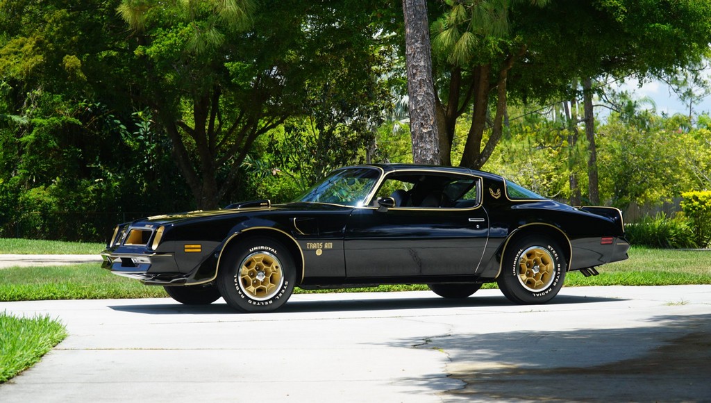 1976 Pontiac Firebird Trans Am 50th Anniversary Special Edition - Image 147