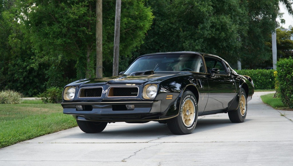 1976 Pontiac Firebird Trans Am 50th Anniversary Special Edition - Image 154