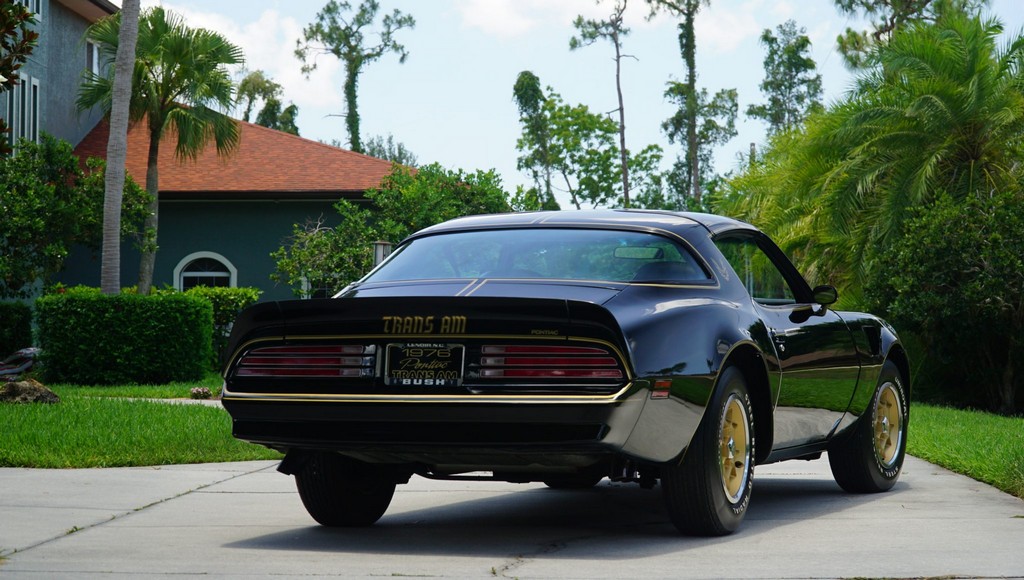1976 Pontiac Firebird Trans Am 50th Anniversary Special Edition - Image 159