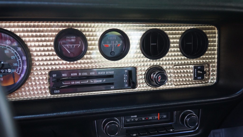 1976 Pontiac Firebird Trans Am 50th Anniversary Special Edition - Image 185