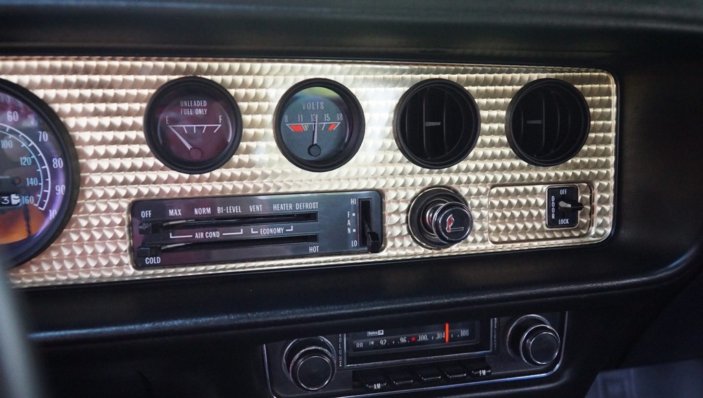 1976 Pontiac Firebird Trans Am 50th Anniversary Special Edition - Image 186