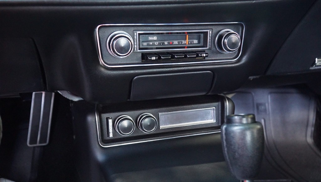 1976 Pontiac Firebird Trans Am 50th Anniversary Special Edition - Image 187