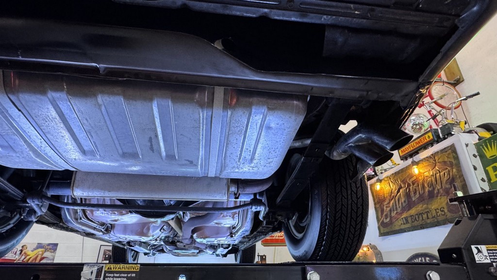 1976 Pontiac Firebird Trans Am 50th Anniversary Special Edition - Image 30