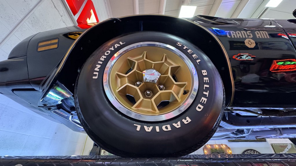 1976 Pontiac Firebird Trans Am 50th Anniversary Special Edition - Image 74