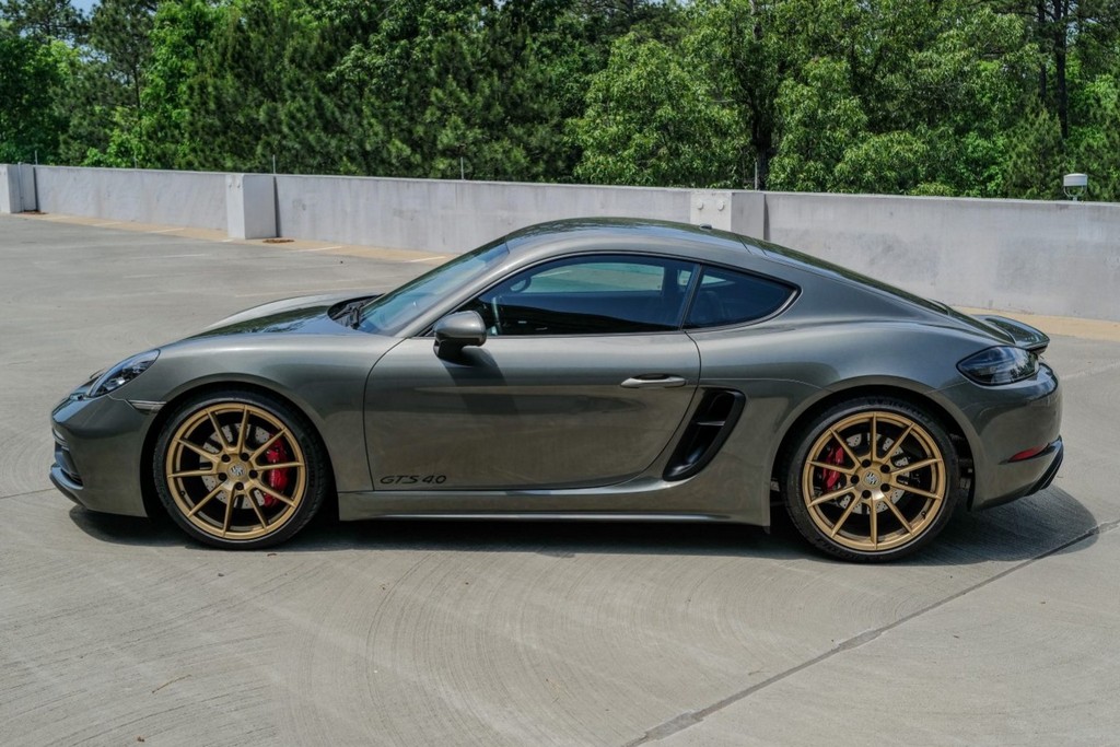 2024 Porsche 718 Cayman GTS 4.0 – 6-Speed Manual, Aventurine Green Metallic, One Owner, 13,000 Miles - Image 10