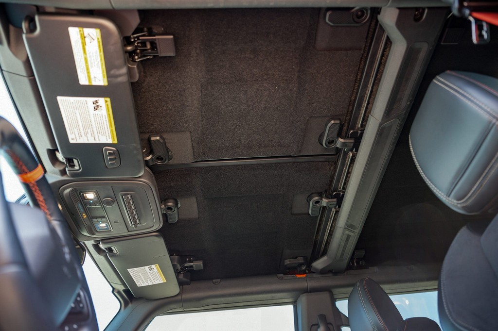 2023 Ford Bronco Raptor - Image 28