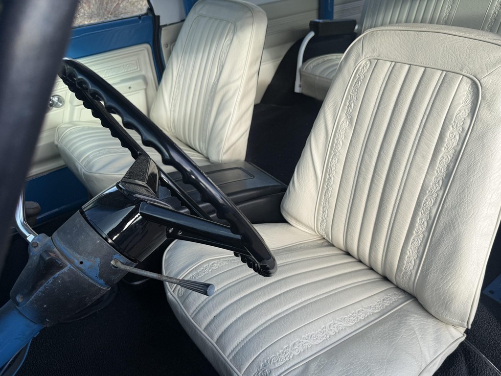 1972 Chevrolet K5 Blazer 4×4 - Image 36