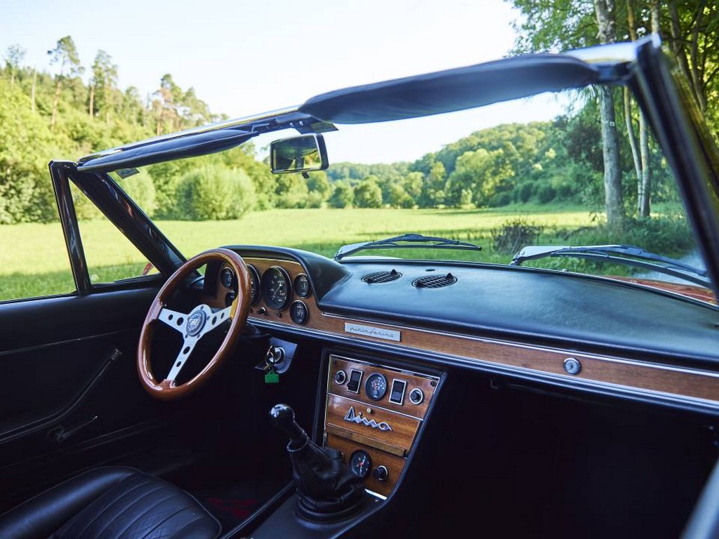 1971 Fiat Dino 2400 Spider - Image 12
