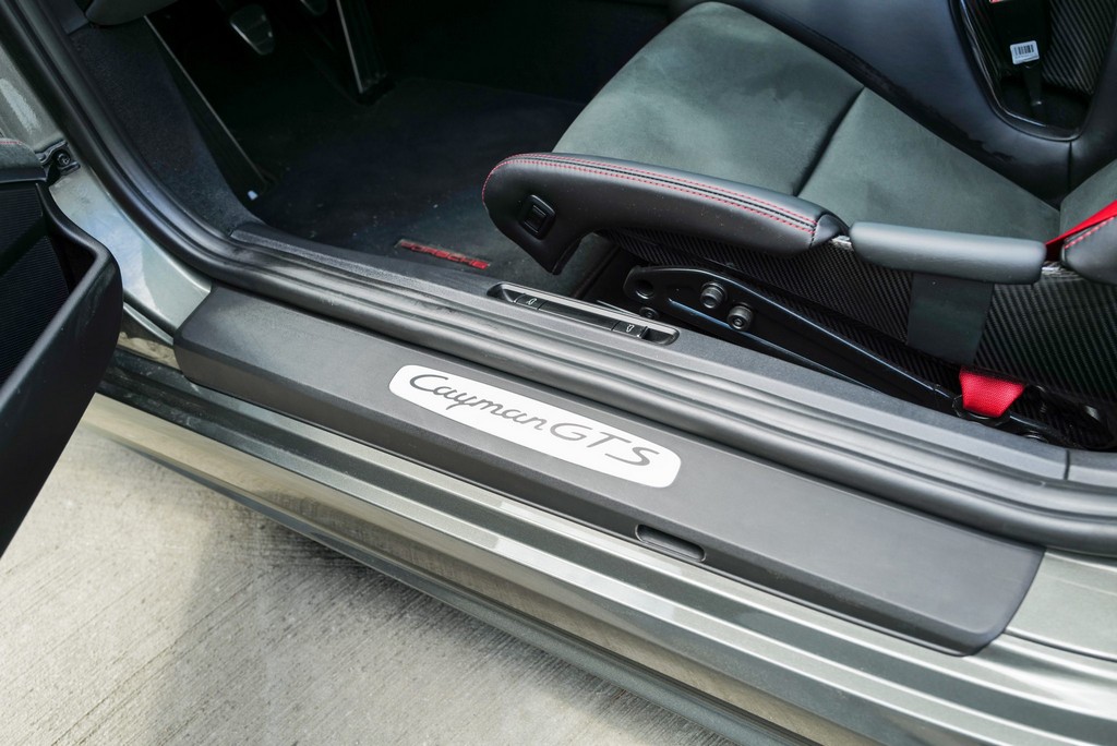 2024 Porsche 718 Cayman GTS 4.0 – 6-Speed Manual, Aventurine Green Metallic, One Owner, 13,000 Miles - Image 52