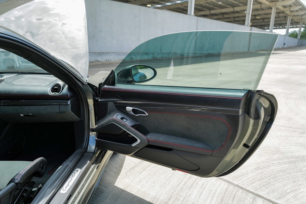 2024 Porsche 718 Cayman GTS 4.0 – 6-Speed Manual, Aventurine Green Metallic, One Owner, 13,000 Miles - Image 79