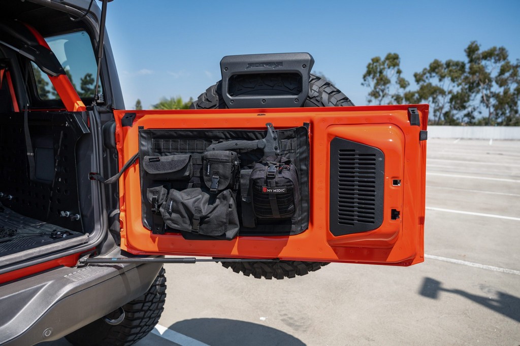 2023 Ford Bronco Raptor - Image 140