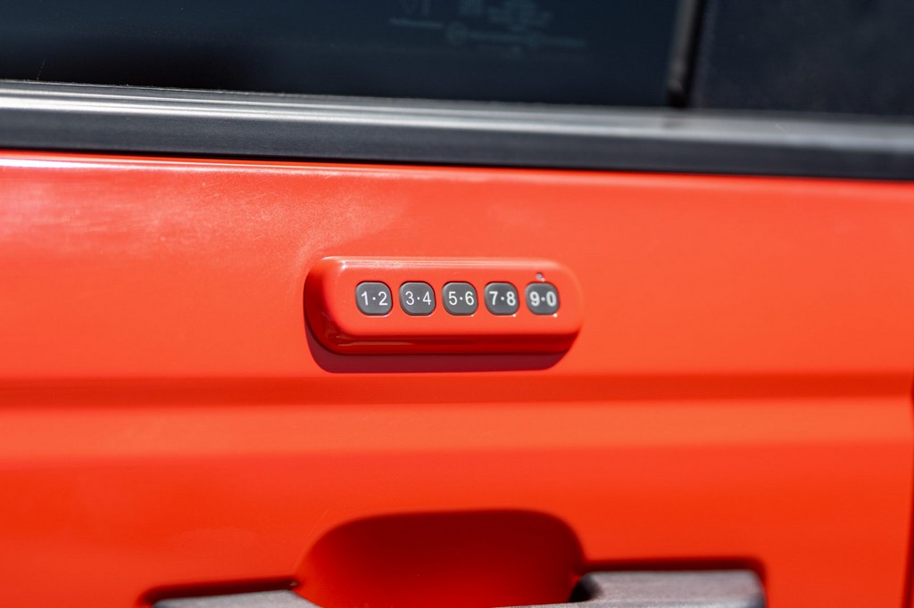 2023 Ford Bronco Raptor - Image 153