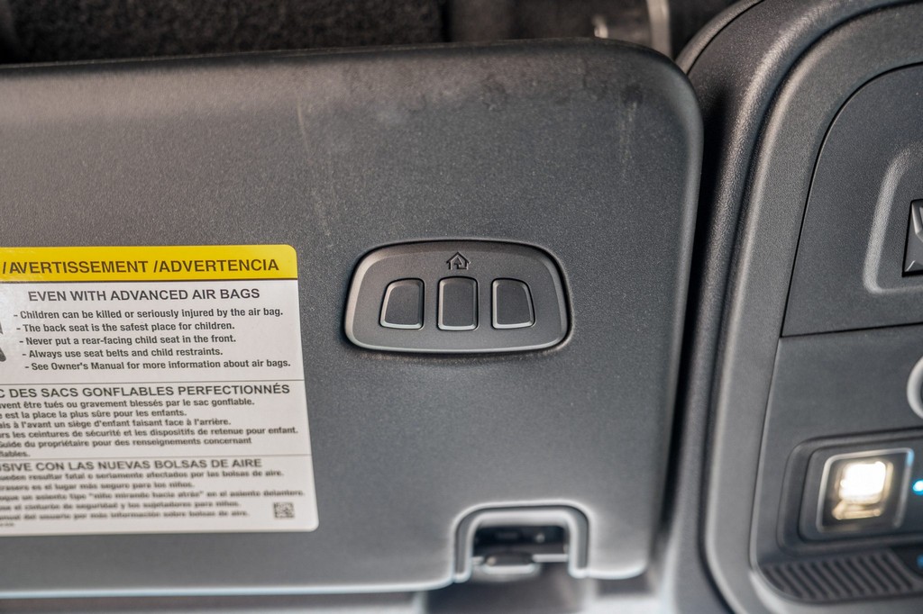 2023 Ford Bronco Raptor - Image 2