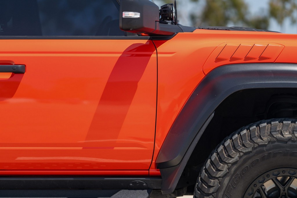 2023 Ford Bronco Raptor - Image 12