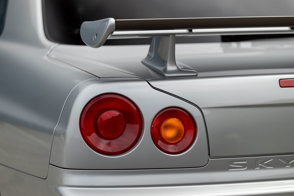 1999 Nissan Skyline GT-R V-Spec - Image 14